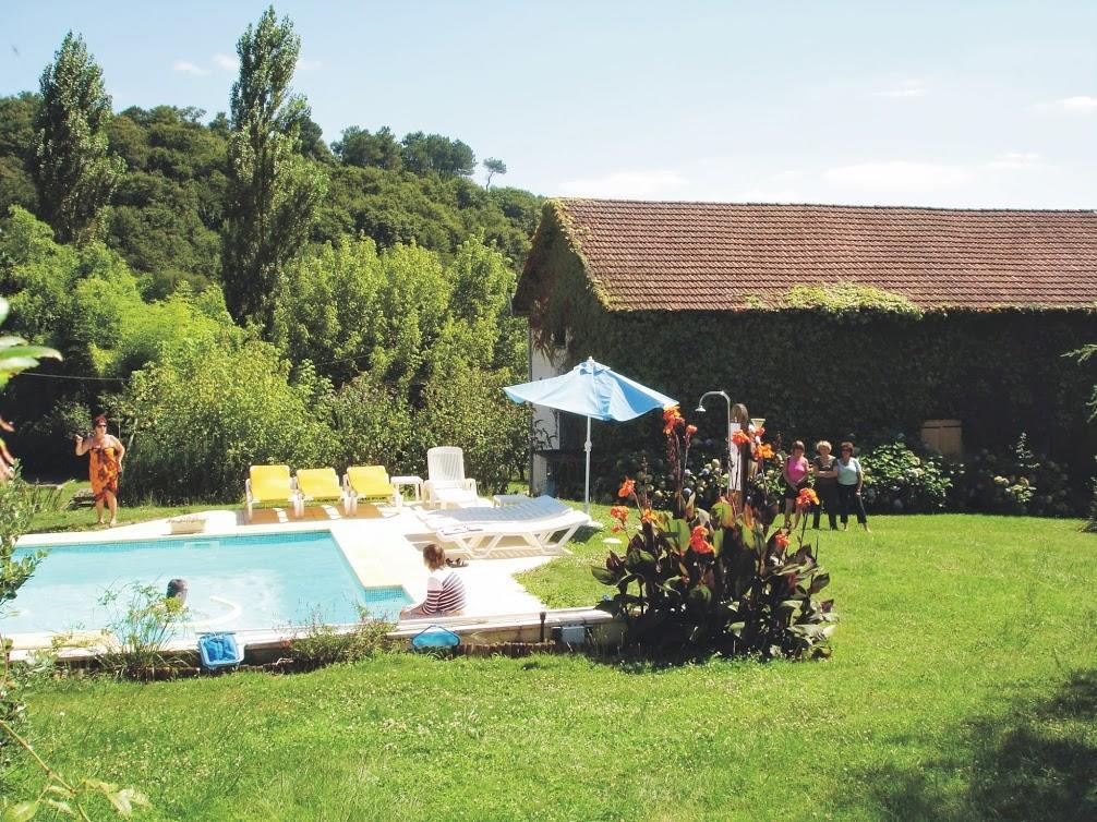 Chambres D'Hotes Domaine De Compostelle Casteide-Candau Bagian luar foto