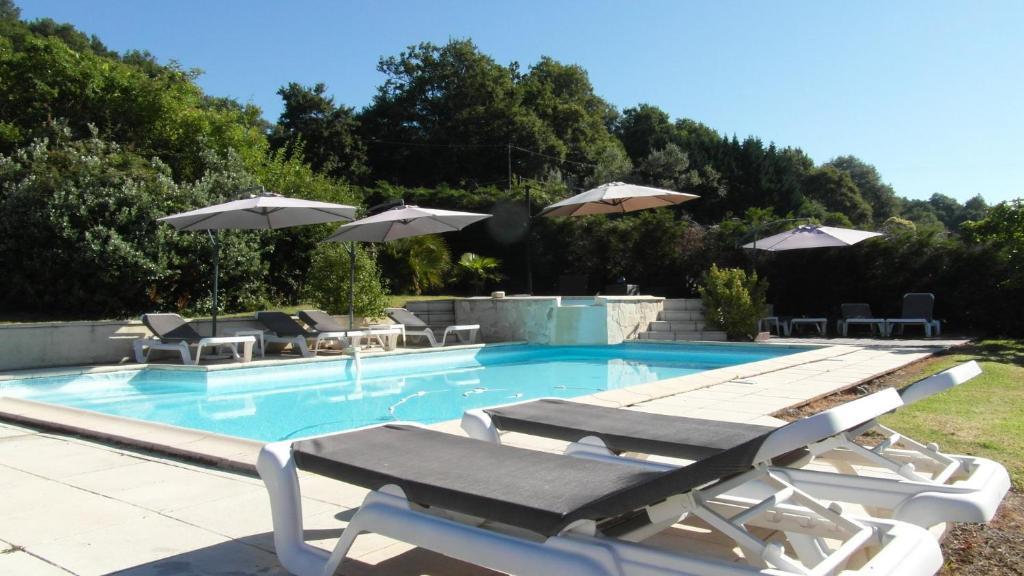 Chambres D'Hotes Domaine De Compostelle Casteide-Candau Bagian luar foto