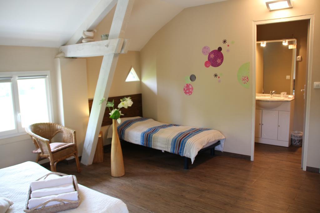 Chambres D'Hotes Domaine De Compostelle Casteide-Candau Bagian luar foto