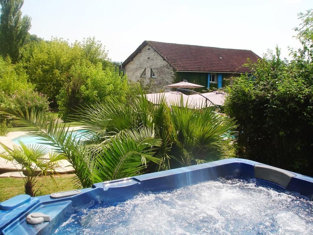 Chambres D'Hotes Domaine De Compostelle Casteide-Candau Bagian luar foto