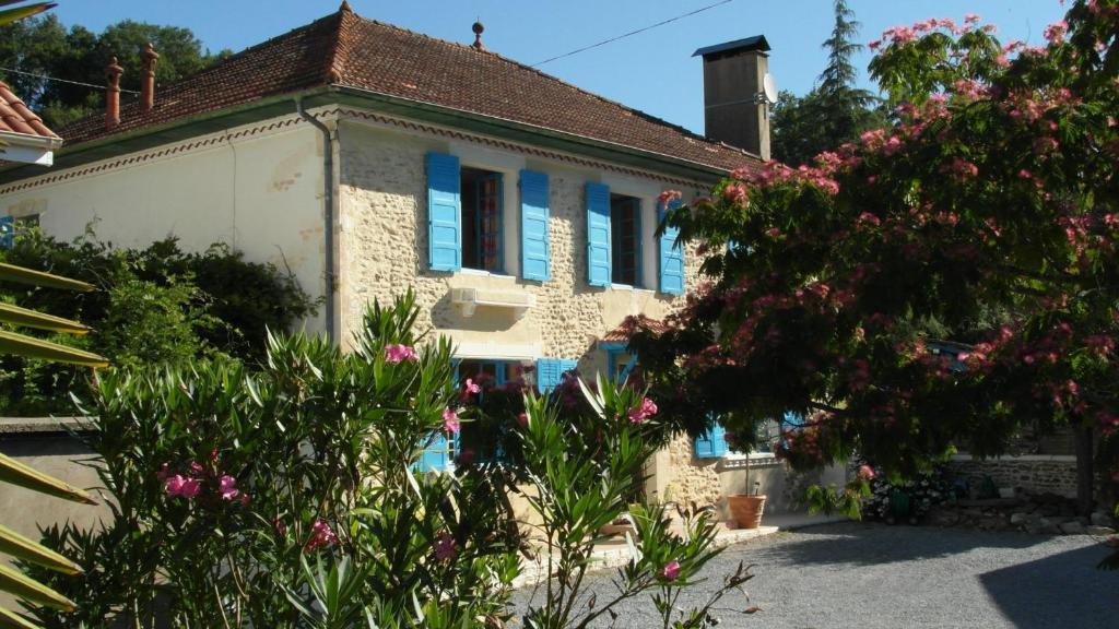 Chambres D'Hotes Domaine De Compostelle Casteide-Candau Bagian luar foto