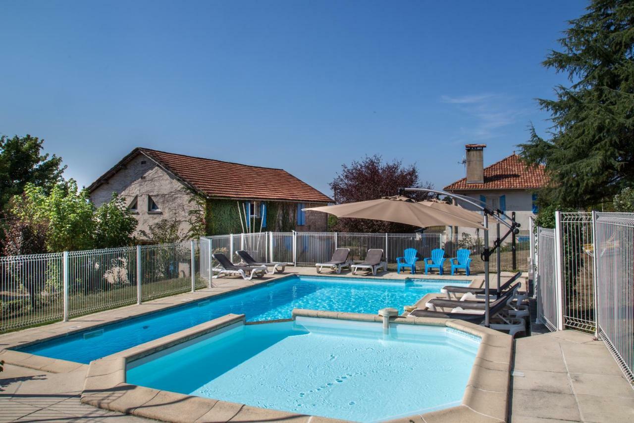 Chambres D'Hotes Domaine De Compostelle Casteide-Candau Bagian luar foto