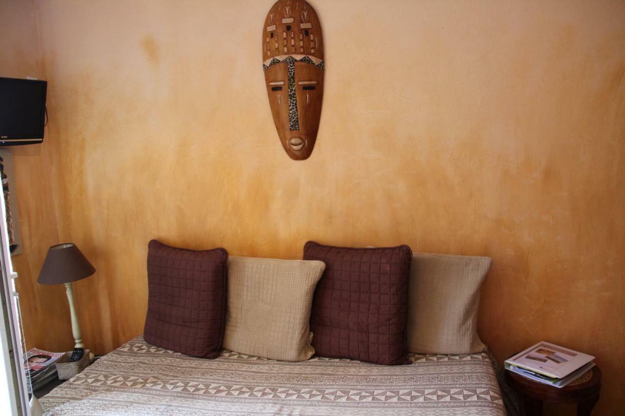 Chambres D'Hotes Domaine De Compostelle Casteide-Candau Bagian luar foto