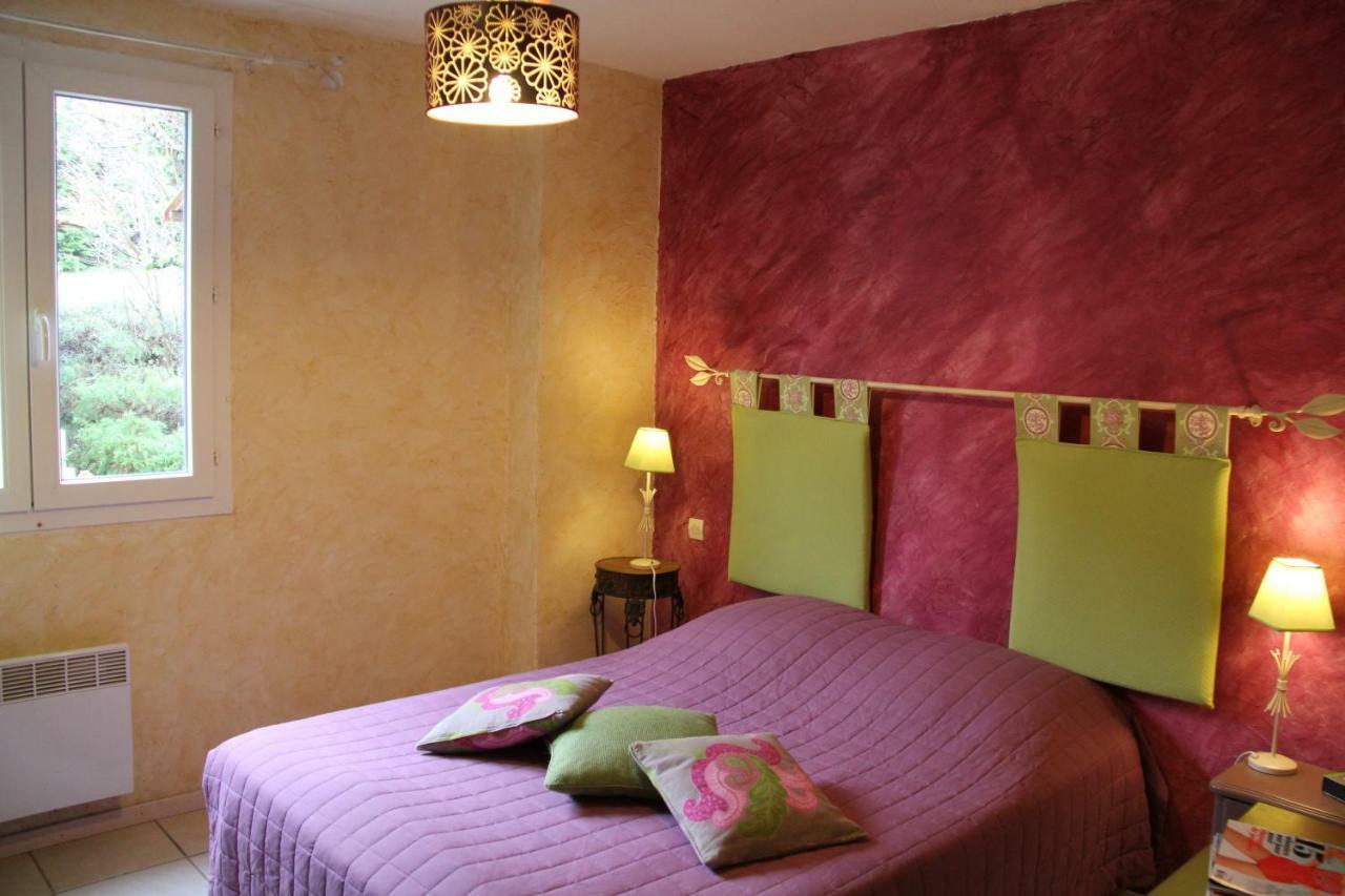 Chambres D'Hotes Domaine De Compostelle Casteide-Candau Bagian luar foto